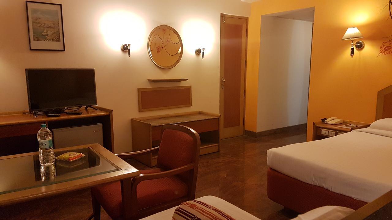 Kamat Lingapur Hotel Hyderabad Exterior photo