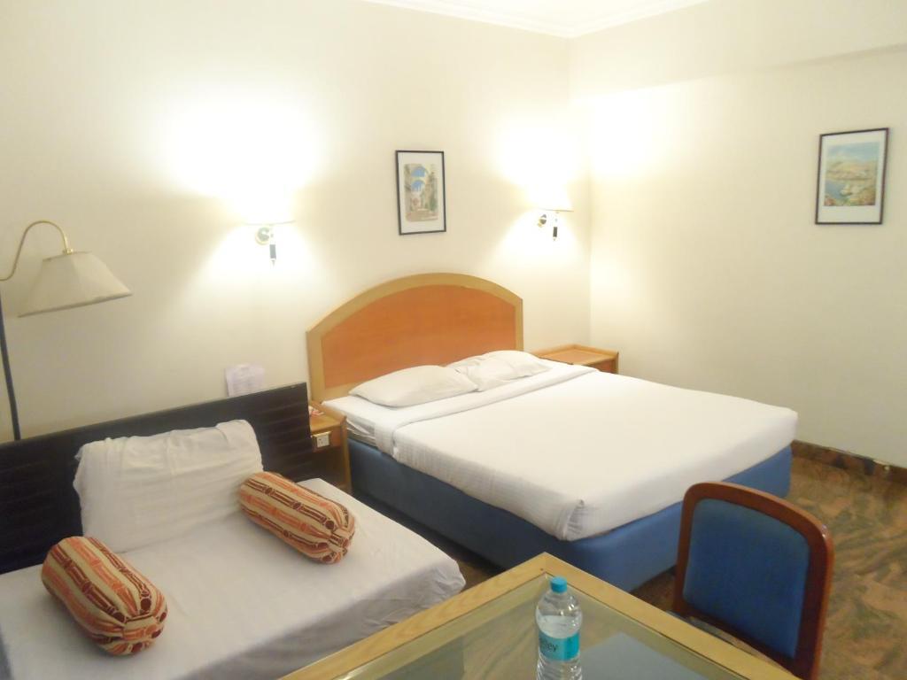 Kamat Lingapur Hotel Hyderabad Exterior photo