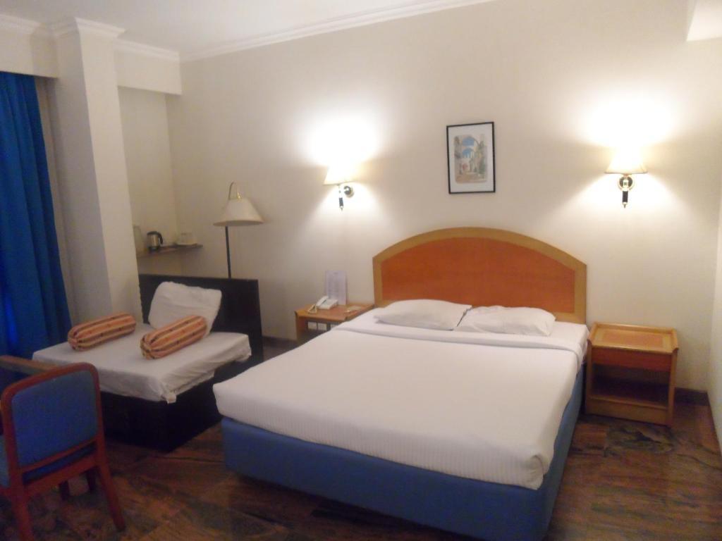 Kamat Lingapur Hotel Hyderabad Exterior photo