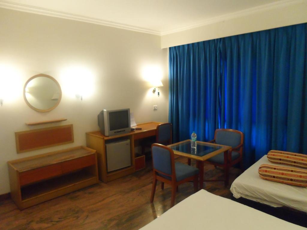 Kamat Lingapur Hotel Hyderabad Exterior photo
