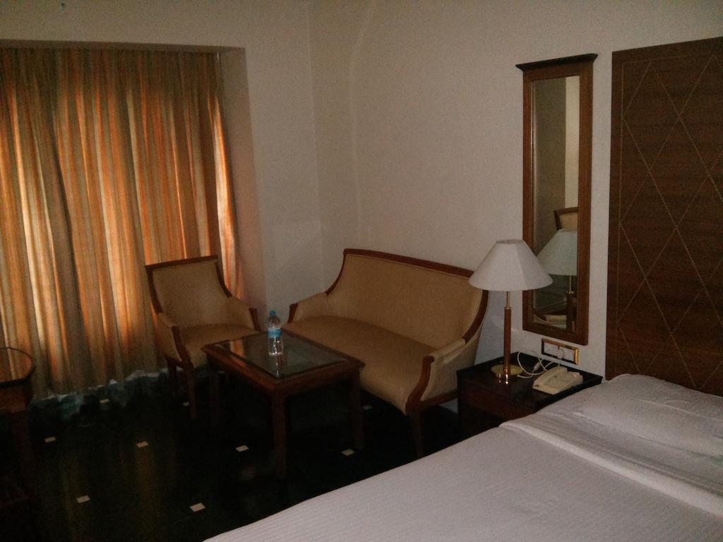 Kamat Lingapur Hotel Hyderabad Exterior photo